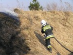 Zdjęcia z pożaru traw w Brzozówce.