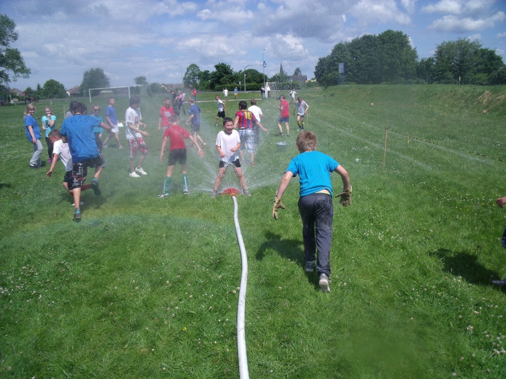 Dzień dziecka – Zespół Szkół w Lotyniu