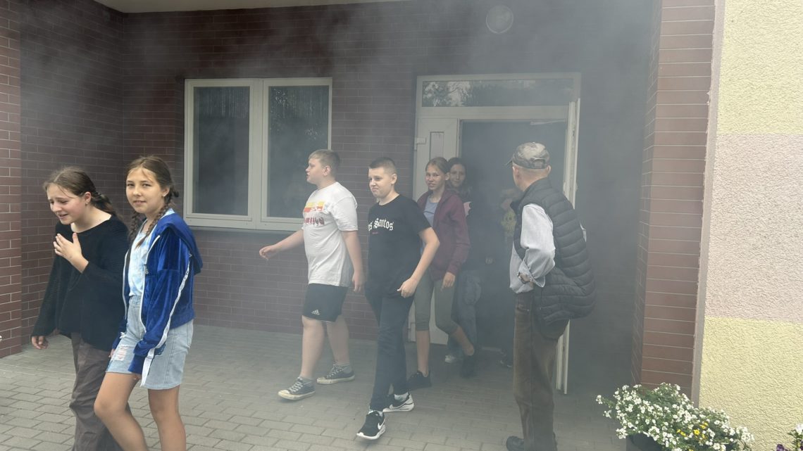 Próbna ewakuacja w Zespole Szkół